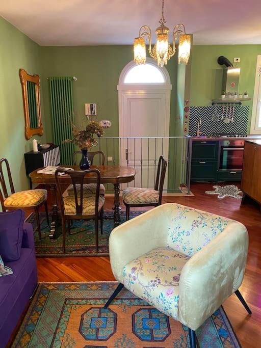Maggie'S Place Appartment With Private Backyard 拉文纳 外观 照片